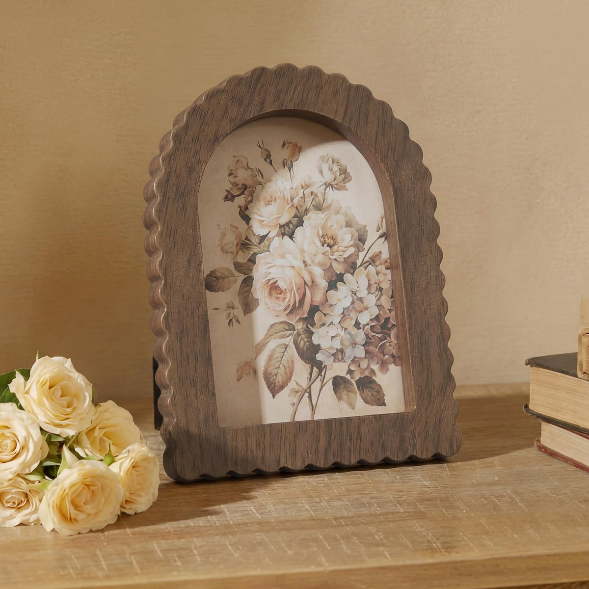 AceOrbit 4x6 Inch Light Blue Petal Arched Picture Frame Cute Scalloped