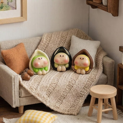 5PCS Nut-Inspired Miniature Figurines, Cute Resin Collectible Desktop Decor, Mini Ornaments for Shelf Display, Dollhouse Accessories, Fairy Garden and Tiny Scene Styling