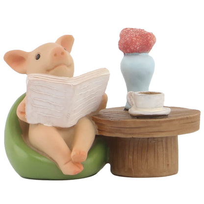 Mini Pig Figurine, Resin Home Decor, Lucky Animal Garden Statue for Micro Landscape (Pig Brushing Teeth)