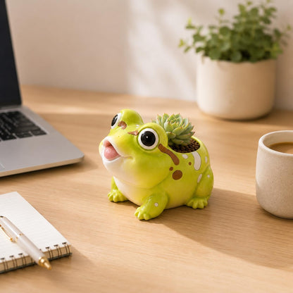 Cute Frog Succulent Planter with Drainage Hole & Plug, Mini Resin Plant Pot for Indoor Outdoor Patio Desk Decor, Funny Animal Flower Pot Gift