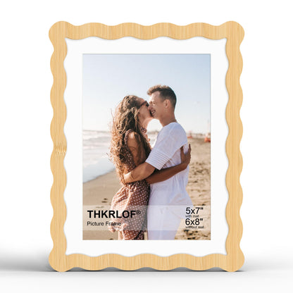 4x6 Picture Frame with Mat for 3.5x5, Wavy Edge Wooden Real Glass Photo Frame for Tabletop and Wall Hanging, Green, 1 Pack