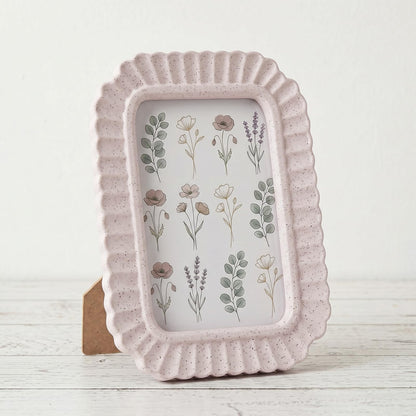 AceOrbit 4x6 Inch Light Blue Petal Arched Picture Frame Cute Scalloped