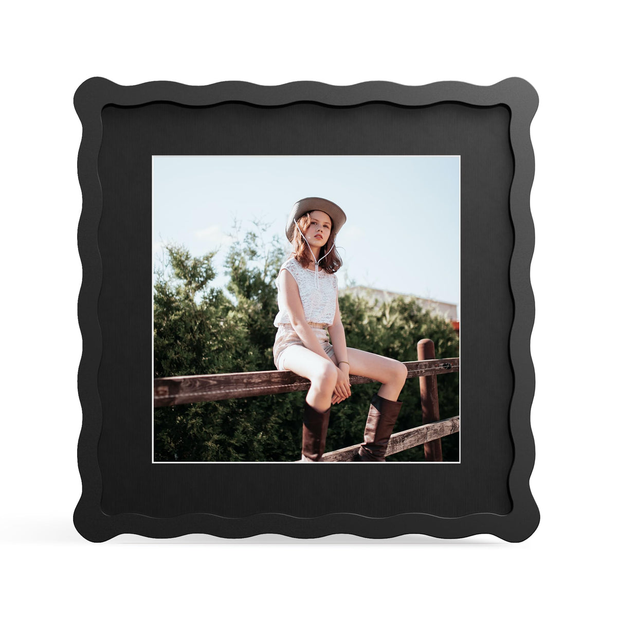 4x6 Picture Frame with Mat for 3.5x5, Wavy Edge Wooden Real Glass Photo Frame for Tabletop and Wall Hanging, Green, 1 Pack