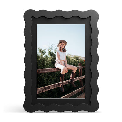 4x6 Picture Frame with Mat for 3.5x5, Wavy Edge Wooden Real Glass Photo Frame for Tabletop and Wall Hanging, Green, 1 Pack