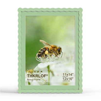 4x6 Picture Frame with Mat for 3.5x5, Wavy Edge Wooden Real Glass Photo Frame for Tabletop and Wall Hanging, Green, 1 Pack