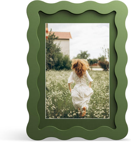4x6 Picture Frame with Mat for 3.5x5, Wavy Edge Wooden Real Glass Photo Frame for Tabletop and Wall Hanging, Green, 1 Pack