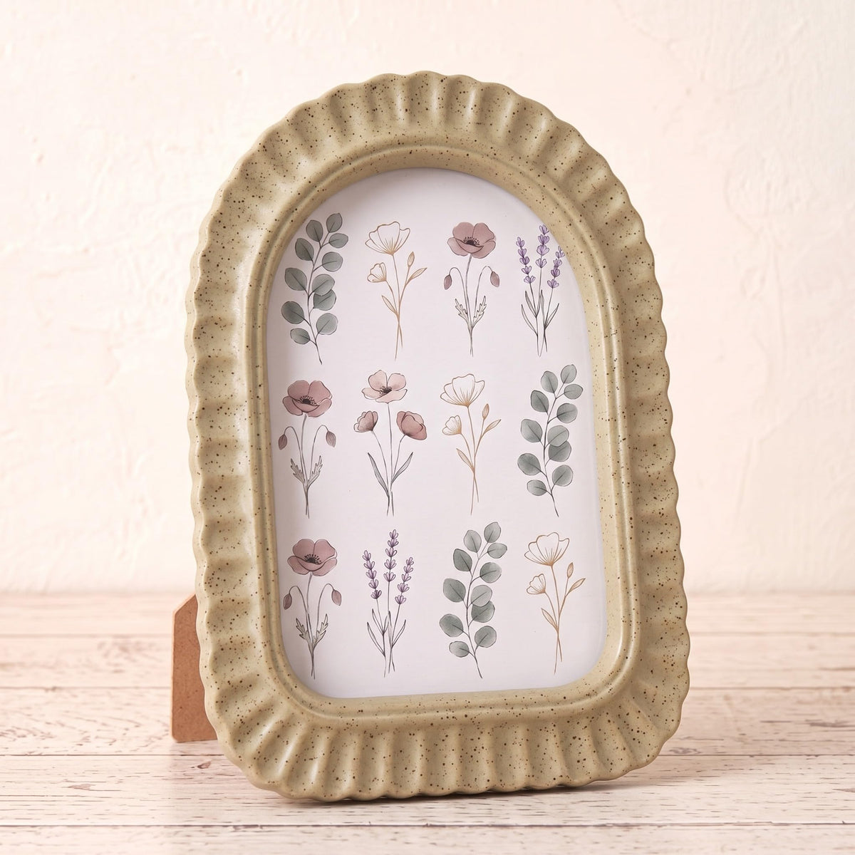 AceOrbit 4x6 Inch Light Blue Petal Arched Picture Frame Cute Scalloped