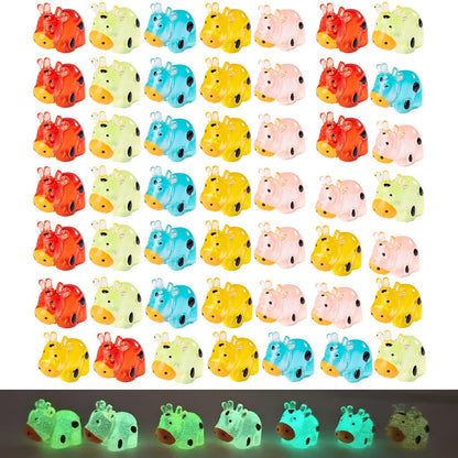 50 Pcs Mini Resin Cow Figurine Bulk Mini Cow Figurine Cake Decorations Cute Miniature Resin Sculpture Ornament Micro Landscape Office Garden Desk Party Tabletop Decor