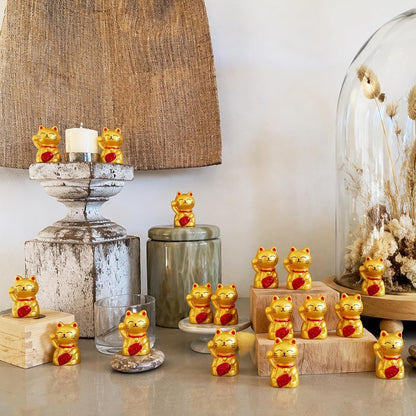 Soulchen 50 Pcs Mini Resin Cat Figurines Lucky Statue Welcome Cat Gold