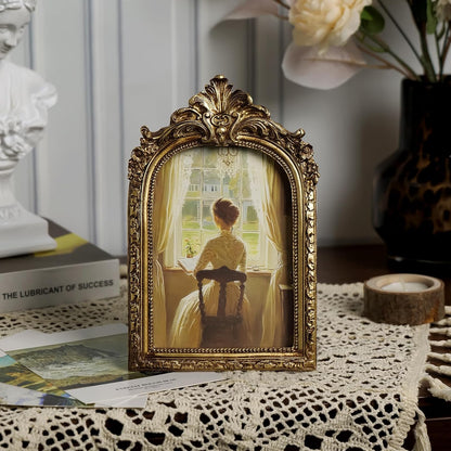 Cuspin 4x6 Vintage Picture Frame Gold Ornate Resin Arched Photo Frame