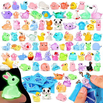 100PCS Mini Glow in The Dark Animal Resin Models Mystery Resin Animals Blind Bag Tiny Animal Figurines for Micro Landscape Garden Aquarium Dollhouse Party Favors Surprise Gifts for Kids ﻿