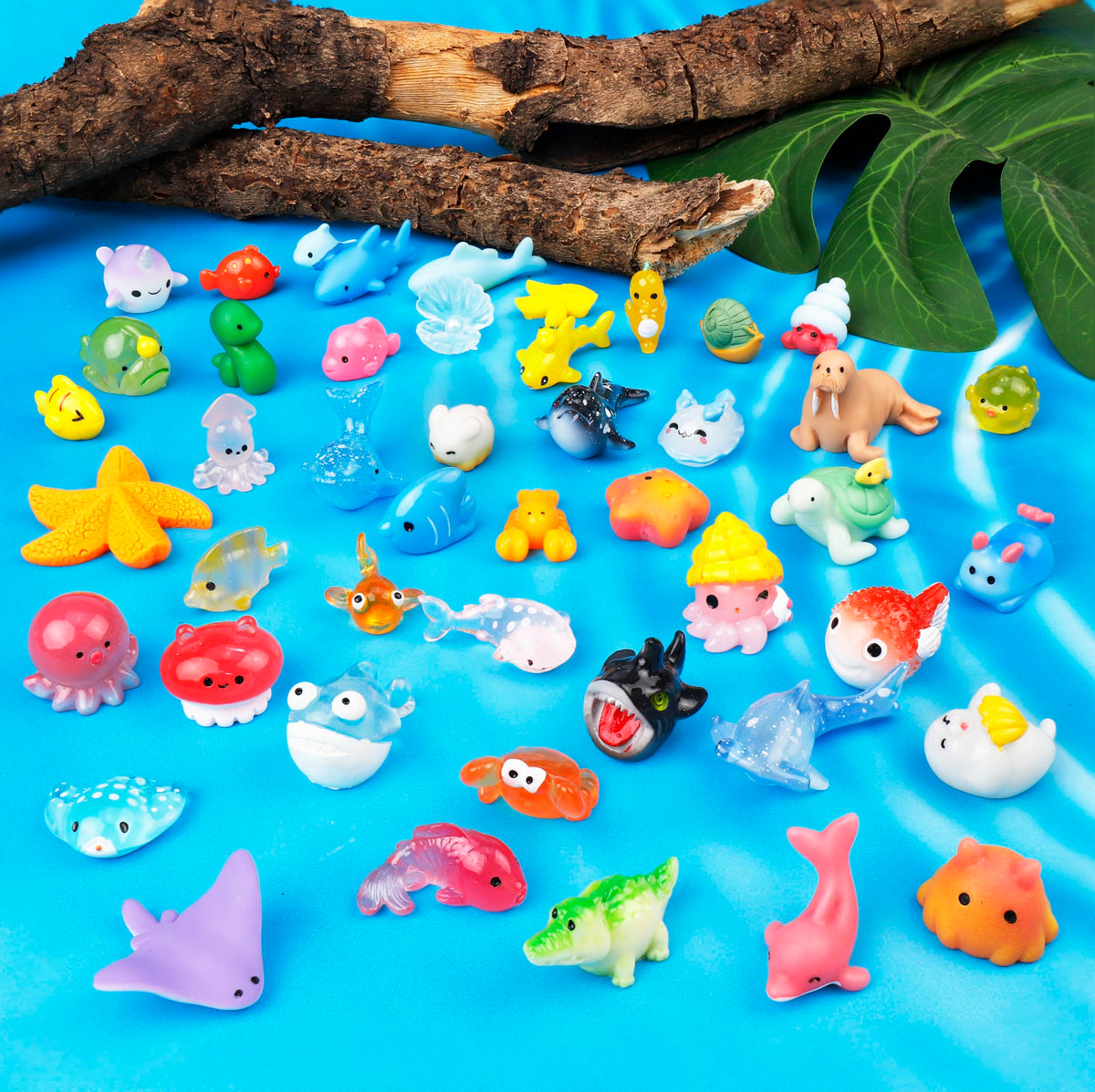 ywevyezc 42 Pcs Mini Resin Animals 42 Styles Resin Animals Figurines Bulk for Micro Garden Hide Accessories Crafts Decor